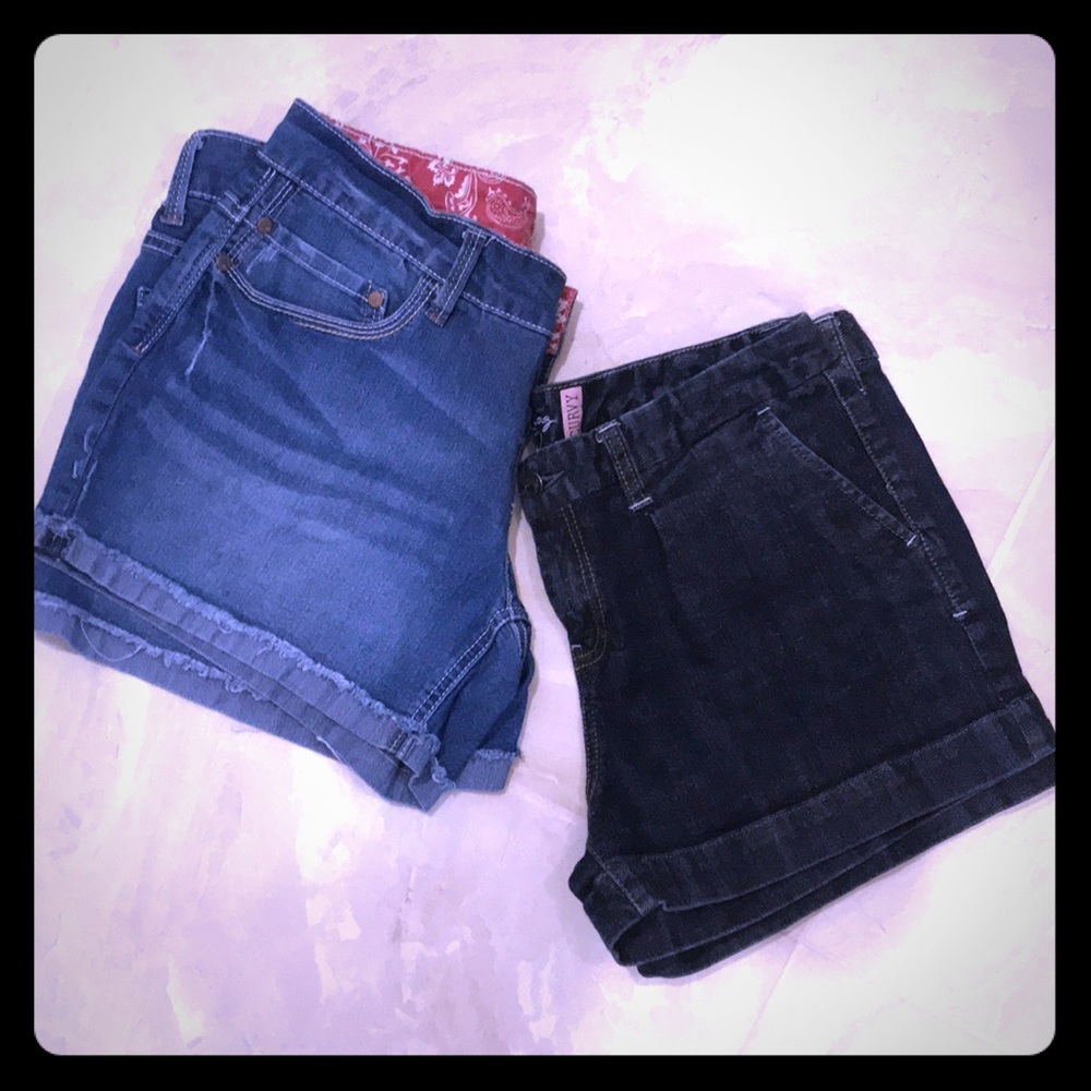 2-4-1 jean shorts! Super cute & sexy!
